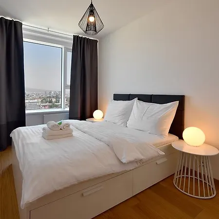 Twin City Rooftop By Ambiente Apartmán