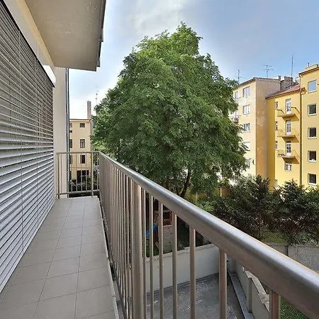 Twin Rooftop By Ambiente
